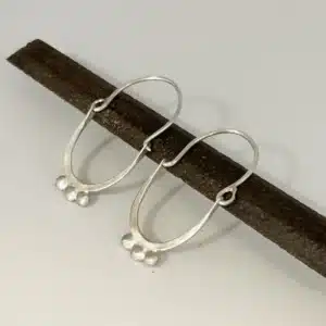 עגילי דורית
